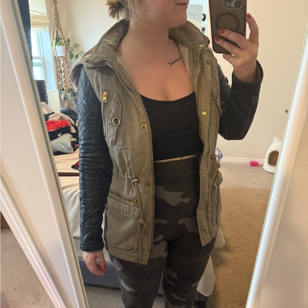 Women's Jacket - Olive Green with Pleather Quilted Sleeves